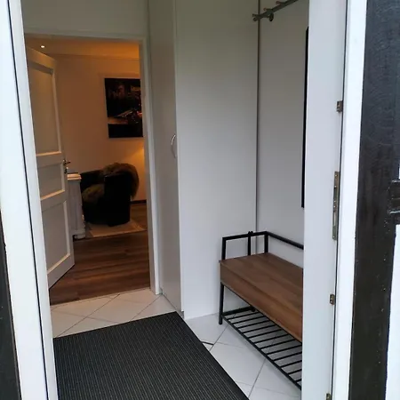 Semesterbostad Kleine Landhaus-wohnung Im Freistehenden Fachwerkhaus