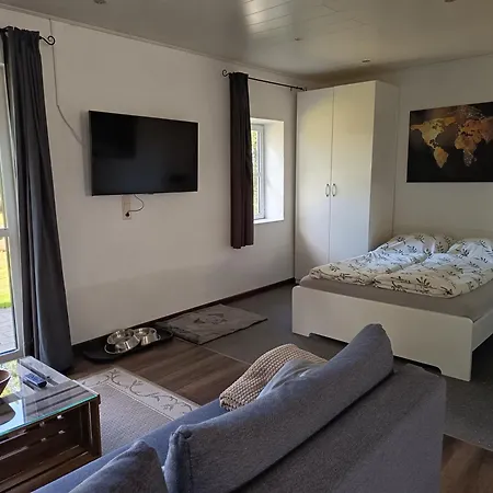 Kleine Landhaus-wohnung Im Freistehenden Fachwerkhaus * Minden (North Rhine-Westphalia)