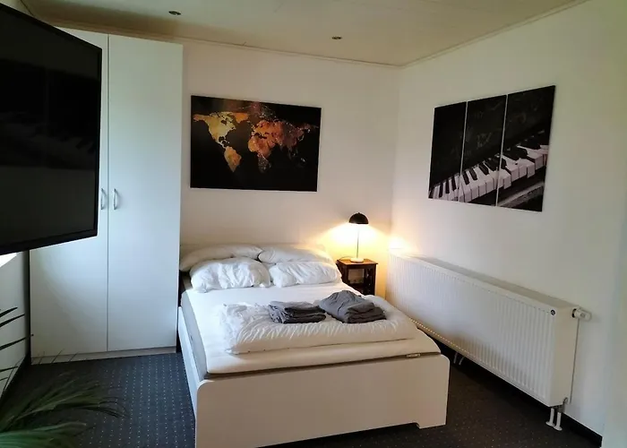 Vakantiehuis Kleine Landhaus-wohnung Im Freistehenden Fachwerkhaus *